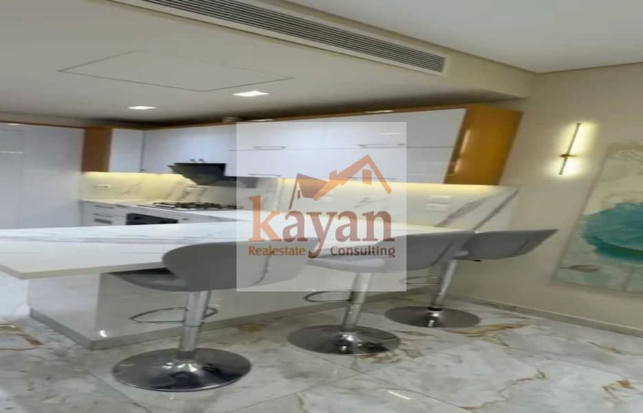 13 ce4f1211-98b2-4170-ad7b-aecfacbc7cb1. jpg