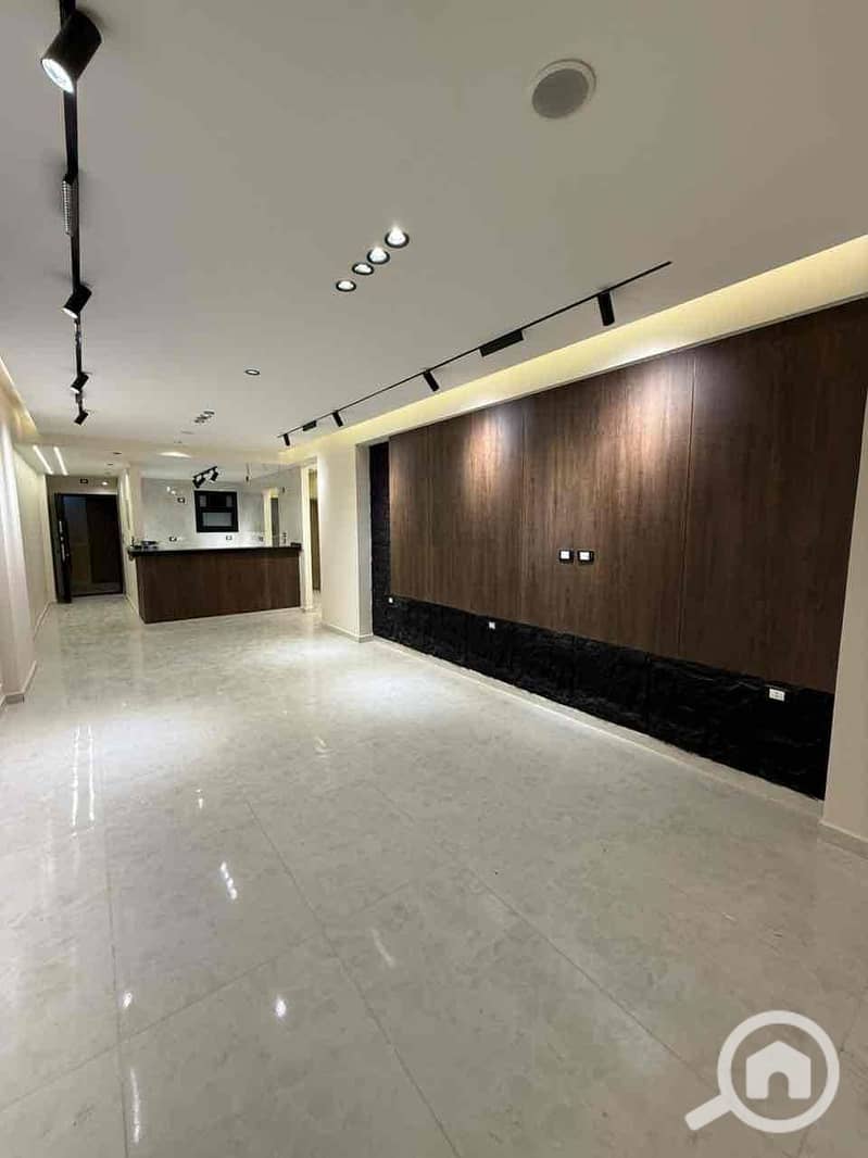 2 05183207-a1ce-48f4-810e-2ece42ec3b04. jpg