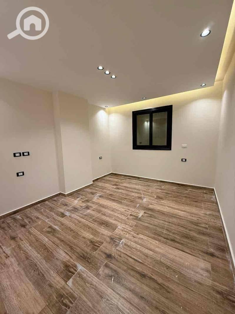 7 f980add4-fb34-4f15-b458-665a71866cb6. jpg