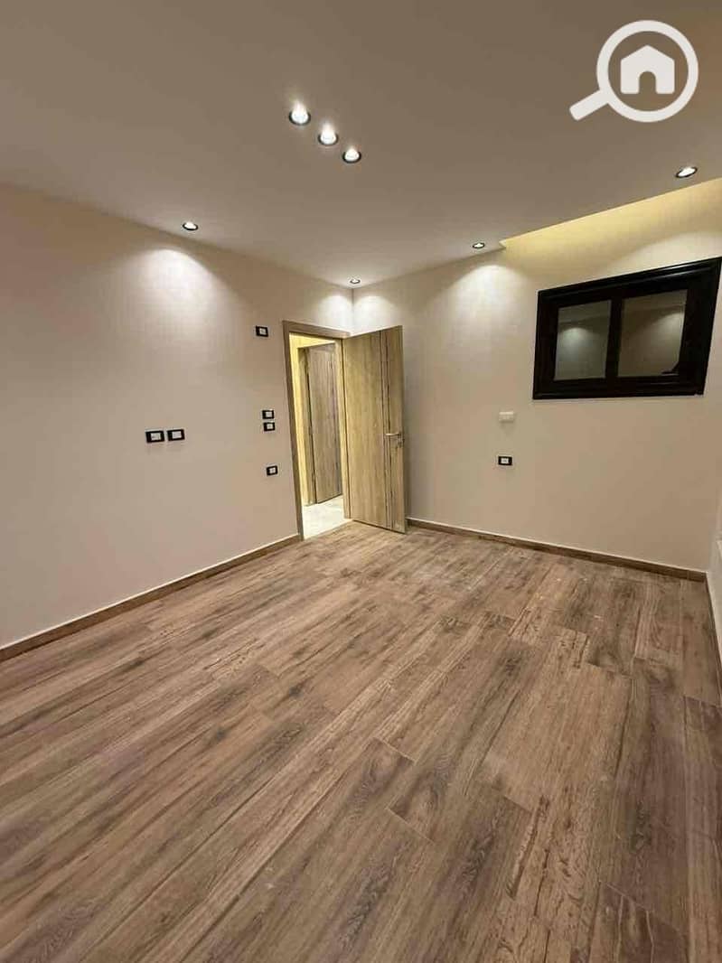 8 8e425571-8cf5-4a65-8851-8f389a1e00b3. jpg