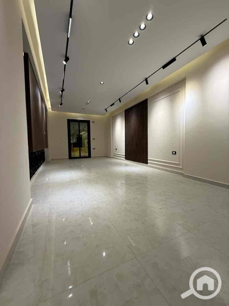 16 186f2c5c-693b-4d10-87a2-2d8685145f06. jpg