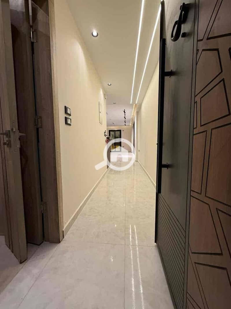 21 18b4d2fa-0eab-4c56-a941-415afd89a5c3. jpg