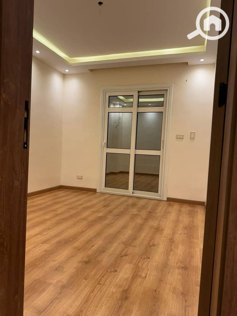 9 95cfd056-499c-4aa2-90f4-eb8176c1950d. jpeg