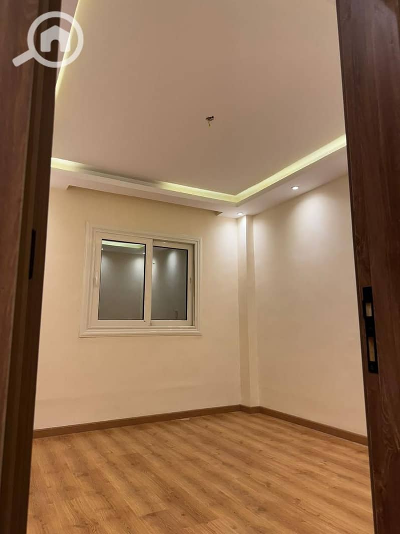 10 56309d1b-31bd-4f00-968c-4555a41a8ffd. jpeg