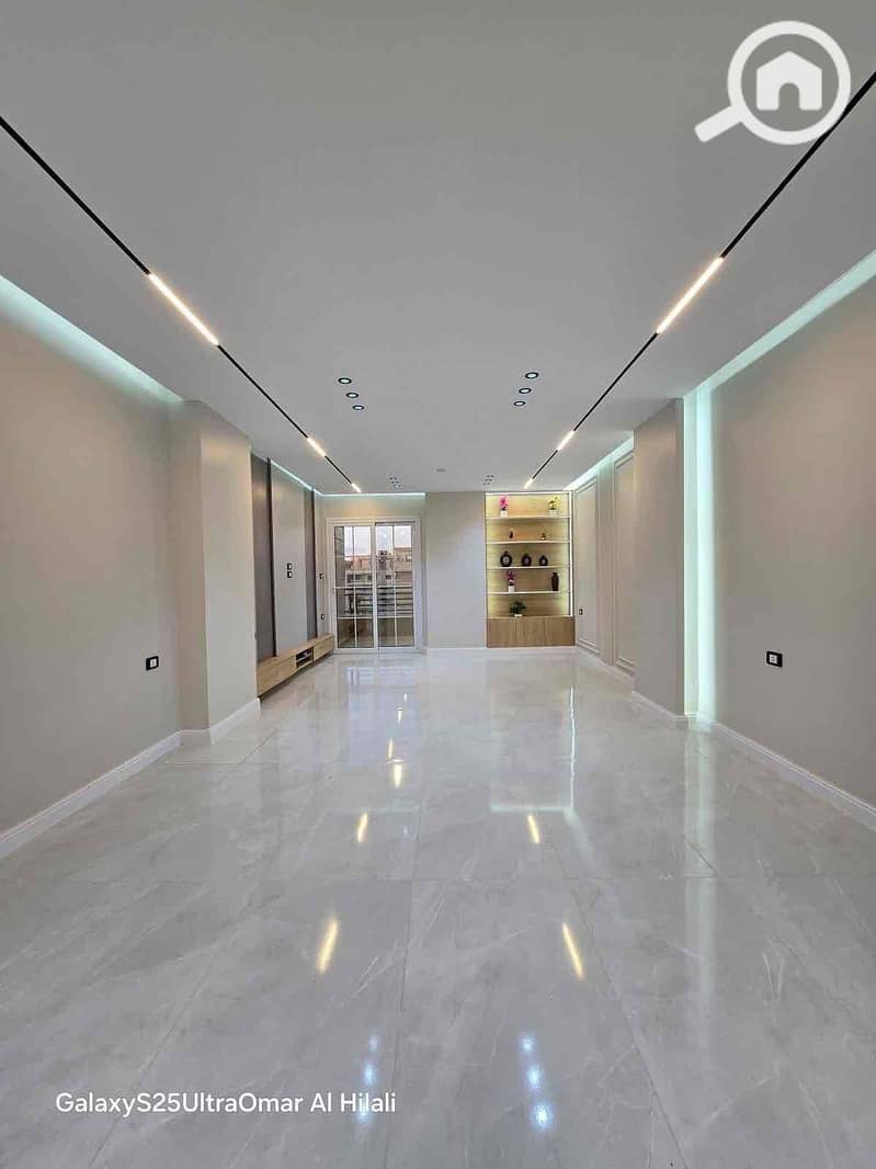 5 5d88a02c-4776-4c8d-b79d-621d8eb1d27f. jpg