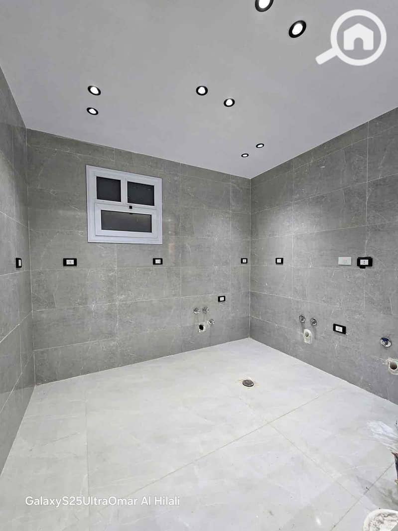 11 c6869ea2-755e-40f1-bb13-334864d18a04. jpg