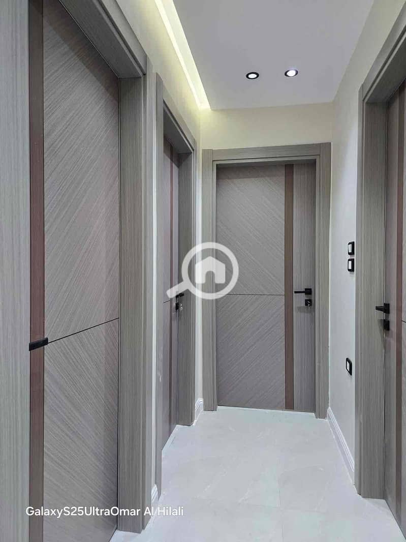 14 9edd2d67-320a-43b6-8bd9-2646c6e2fb52. jpg