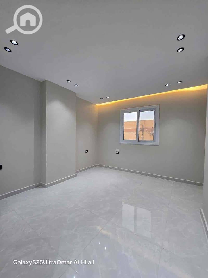 18 982e3b83-1160-448e-91eb-558cfe7b6d3b. jpg