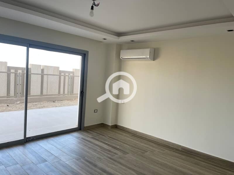 2 2f447946-4268-4edc-9f93-8d00f65ab9f6. jpg