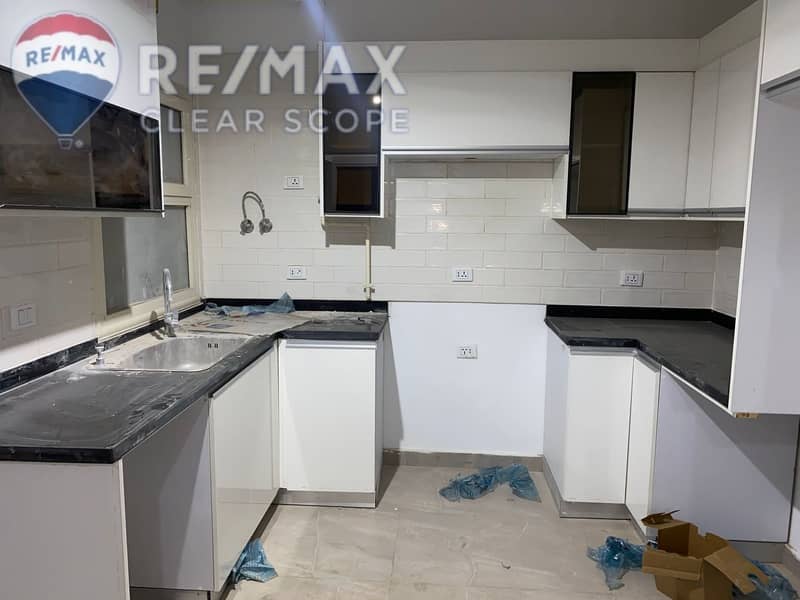 2 40549f7f-2488-4133-a9e4-03ea31b319ed. jpg