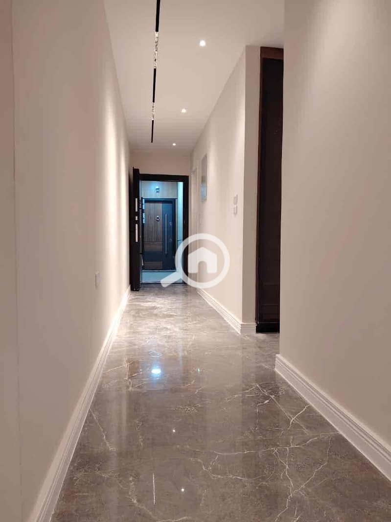 16 07653fb5-3be2-4f75-9643-e5ab2182f66e. jpg