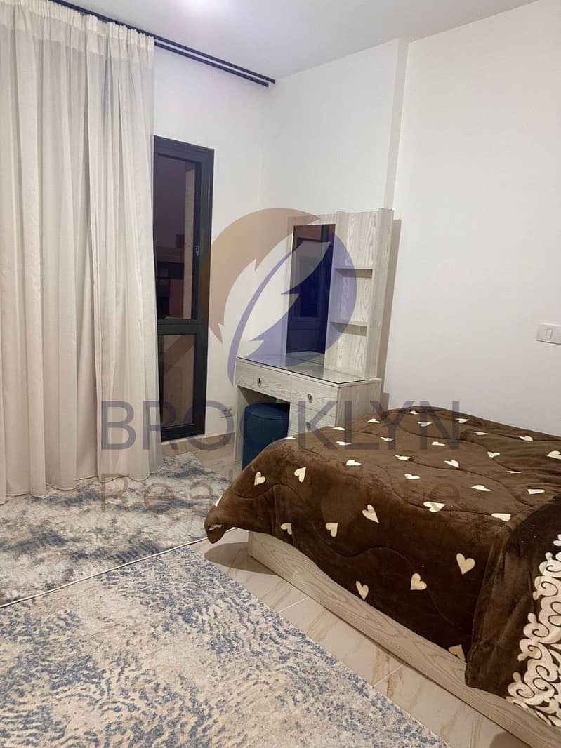 2 912204e0-c6ad-4857-85bb-ac346b4f4e9b. jpeg