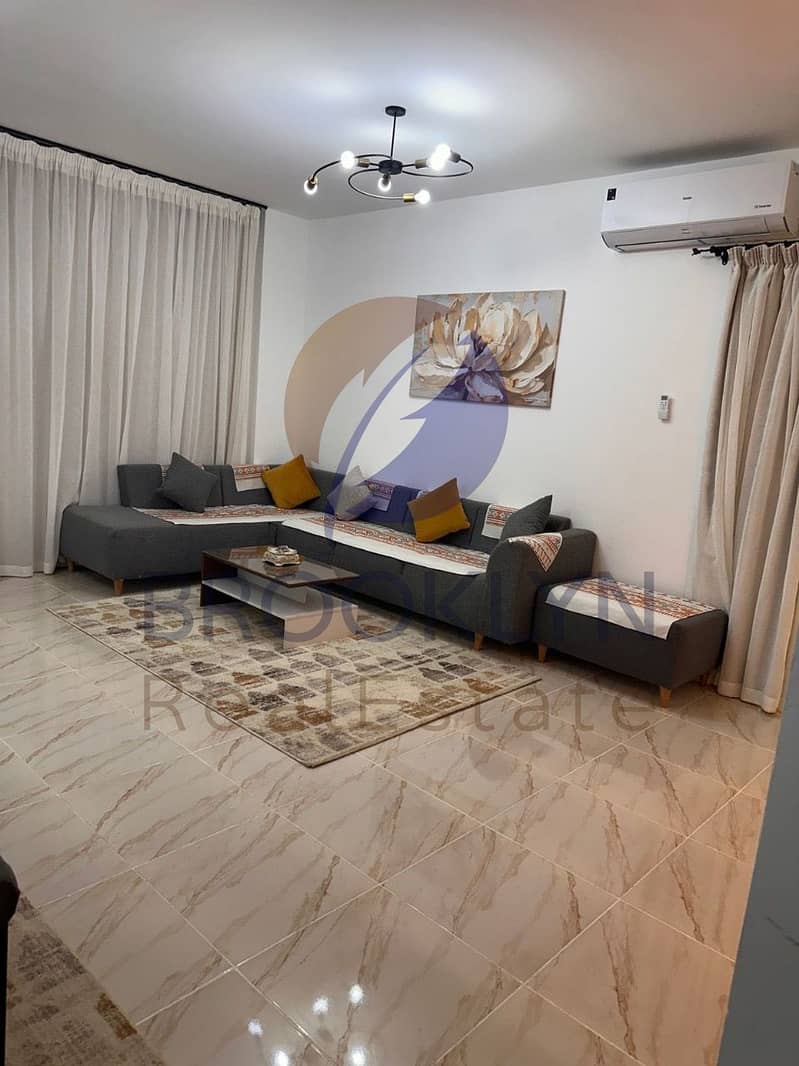 4 e3fedfec-da36-4301-b7b5-157383386dbb. jpeg