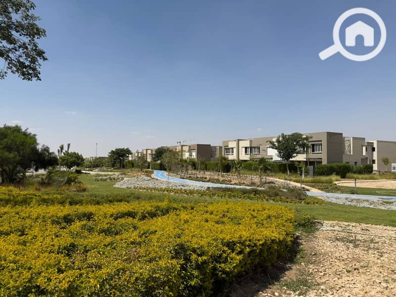 10 WhatsApp Image 2025-08-25 at 14.28. 13_89d0a0a0. jpg