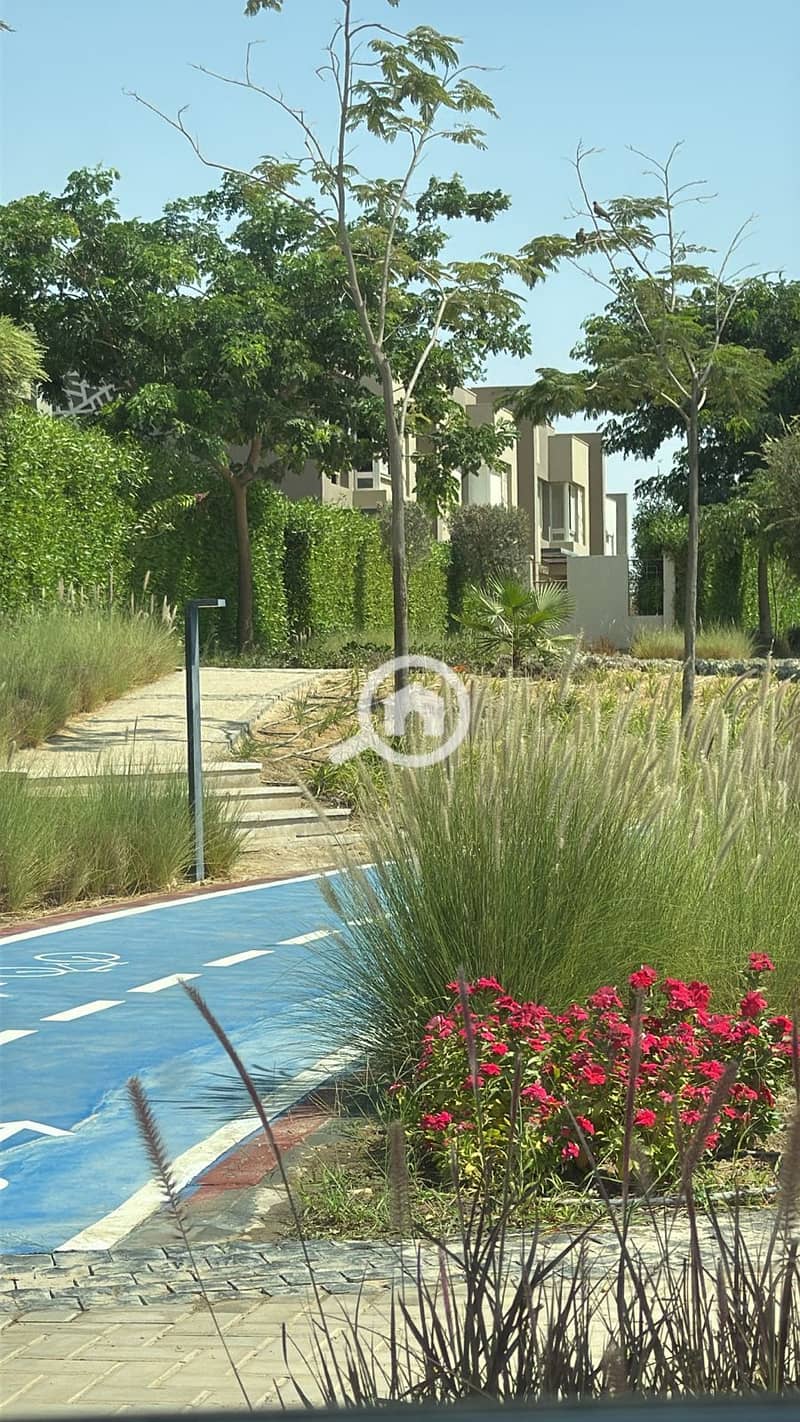 11 WhatsApp Image 2025-08-25 at 14.29. 11_538416e0. jpg