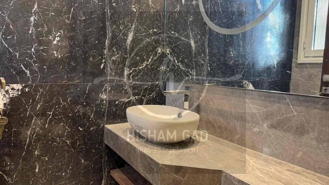 8 26299943-9f75-4c2b-be58-dbda64472286. jpg