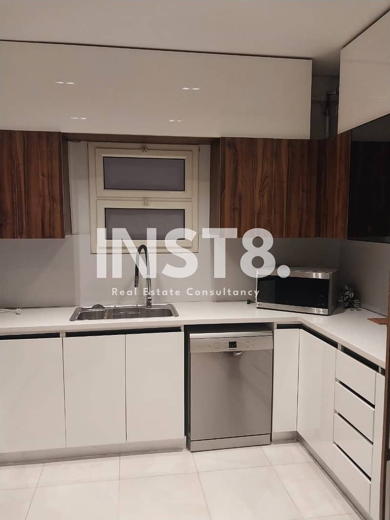 4 78b0047a-eee6-41e0-a1f4-e21ebe2f7a0e. jpg