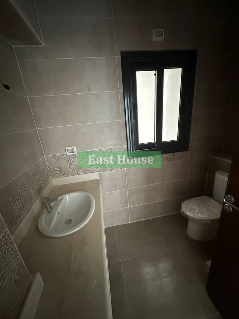 23 WhatsApp Image 2025-12-14 at 14.57. 15 (2). jpeg