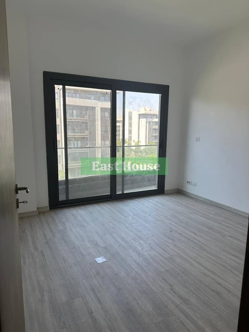 26 WhatsApp Image 2025-12-14 at 14.57. 16 (2). jpeg