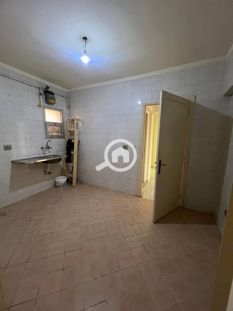 6 0ca253f0-7f4f-41ea-bdc5-18dd4d15c674. jpeg