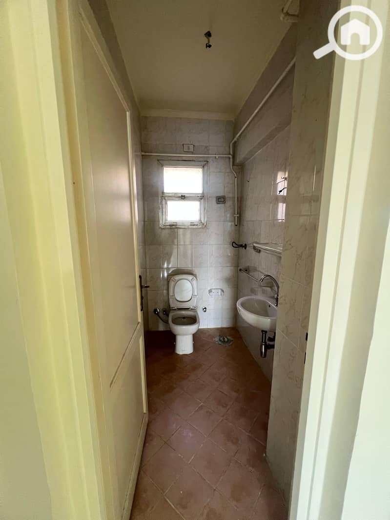 8 c7e06506-ac25-4e6d-b5d3-9dc7cd8514dd. jpeg