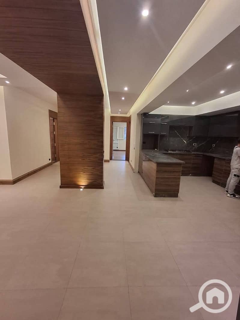 5 edebb779-d251-4fc1-985f-055fb967596b. jpg