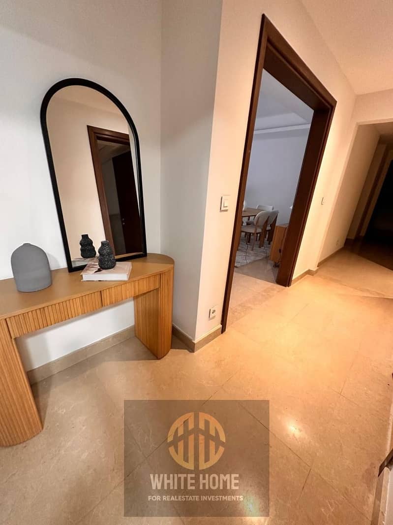 11 24b89469-ac98-41ac-8bfd-4a7462eeed9f. jpeg