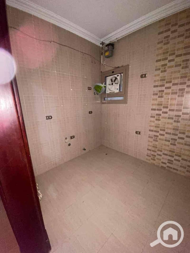 4 339f05c8-725b-4e25-969f-9e0f4bc8d4a3. jpg