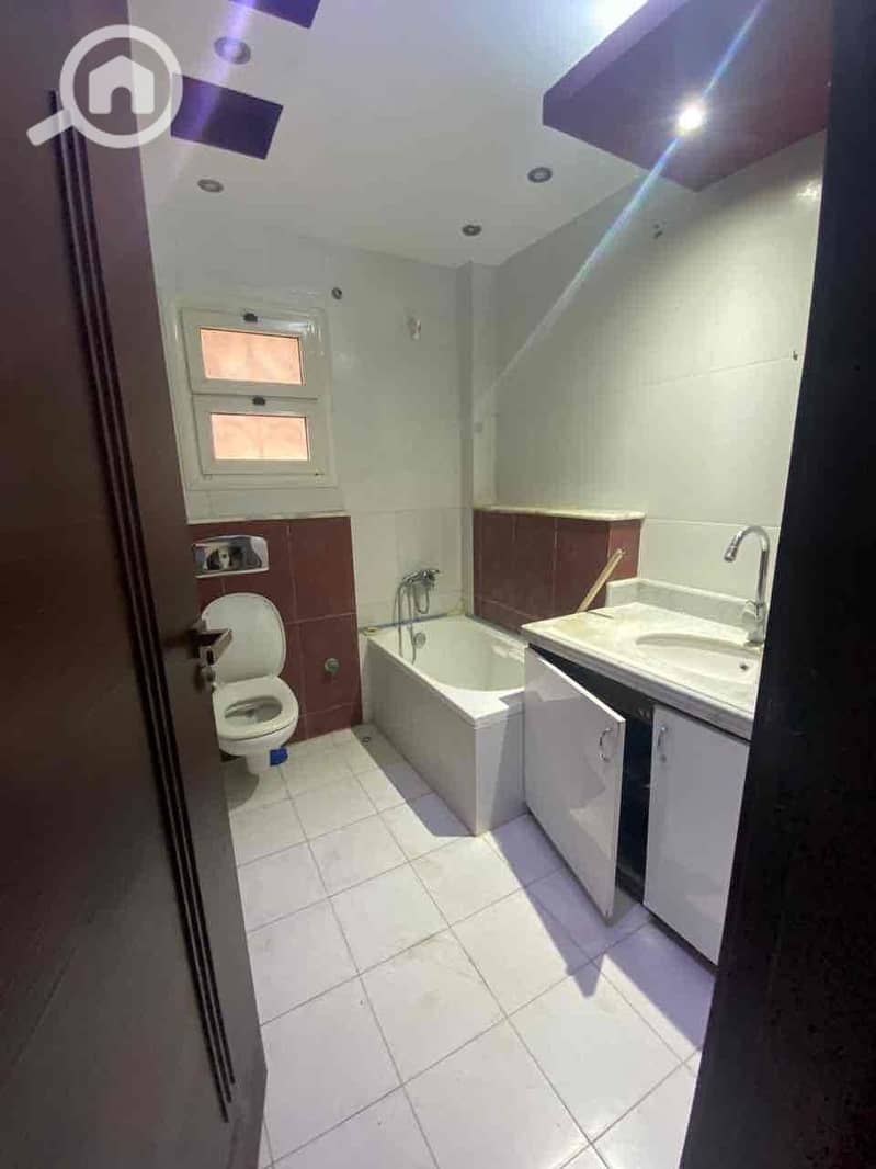 5 f2e56ae4-32e8-4418-8db8-94afe08423b7. jpg