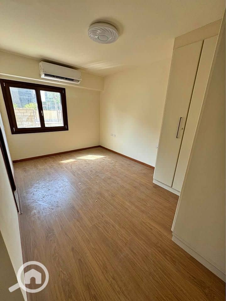 4 571372553_2368016103668386_6034644575467344069_n. jpg