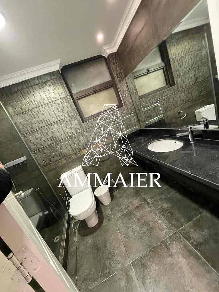 9 549678ec-2c0b-480c-809a-f5c3ce817079. jpg