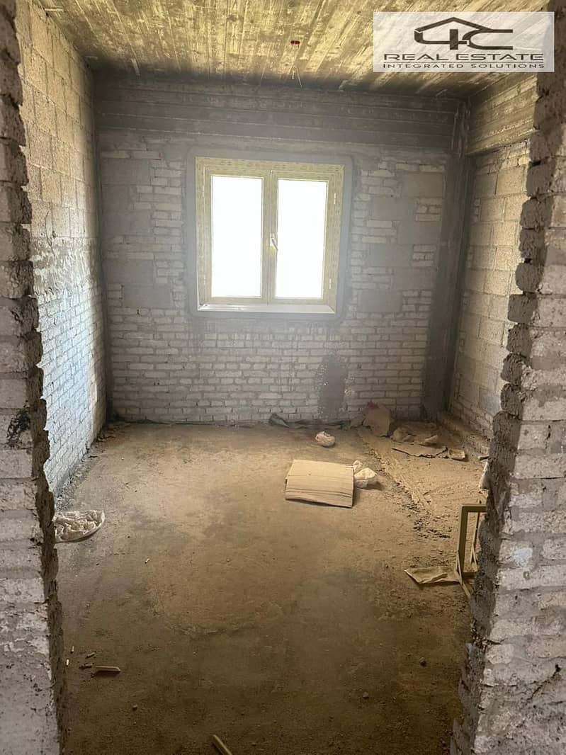 5 WhatsApp Image 2025-02-11 at 1.50. 53 PM (1). jpeg