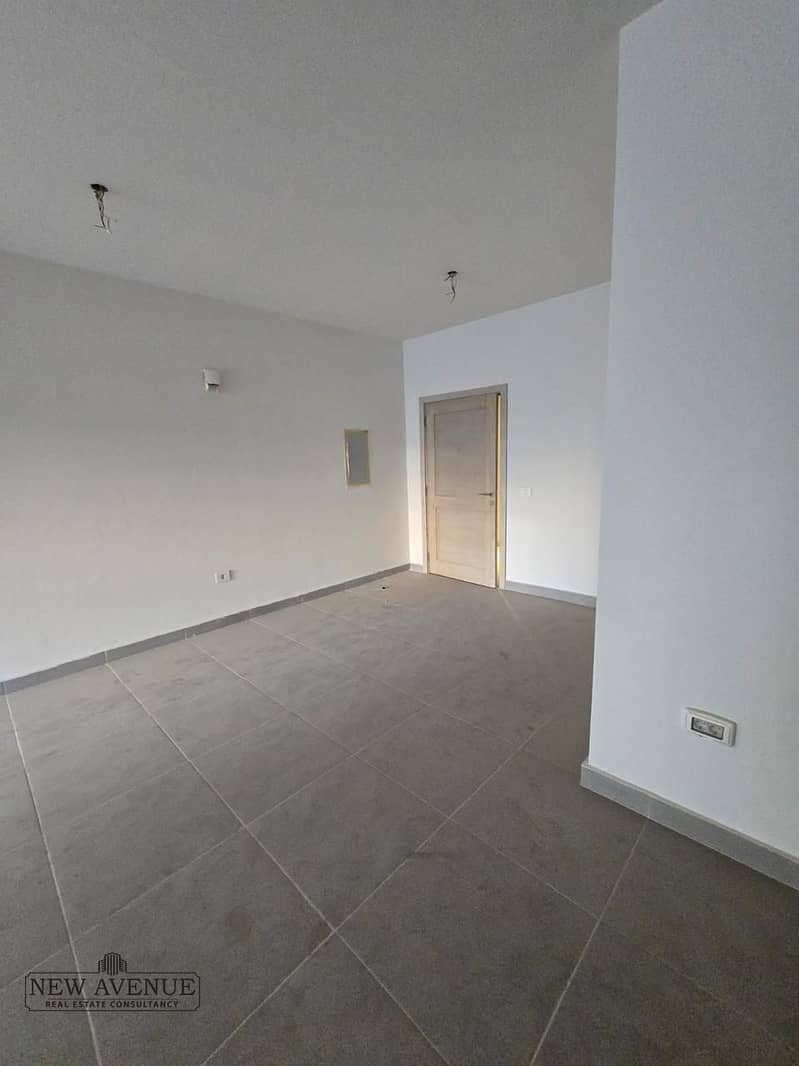 5 WhatsApp Image 2025-12-11 at 11.19. 16_4b2922d9. jpg