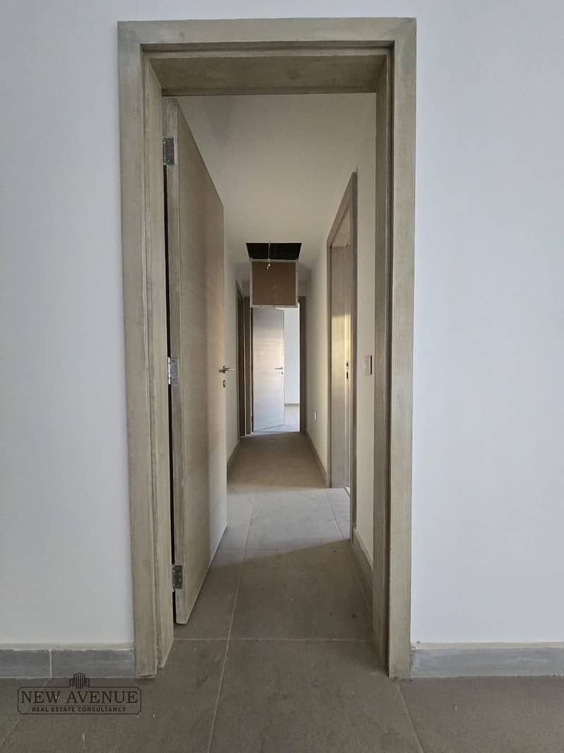 8 WhatsApp Image 2025-12-11 at 11.19. 18_0e9a3a77. jpg