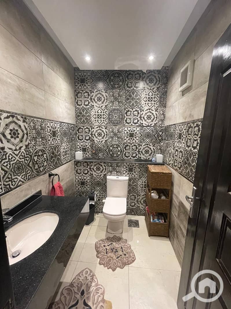 3 7abb9a9f-0572-46be-9101-f8c3b2921895. jpeg