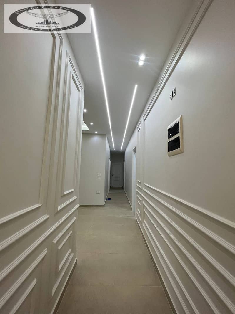 3 40115baa-2c0a-4cd9-890b-bfe02845c841. jpg