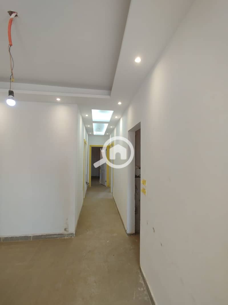 10 299c22eb-56a3-4872-844d-532054fc6483. jpg