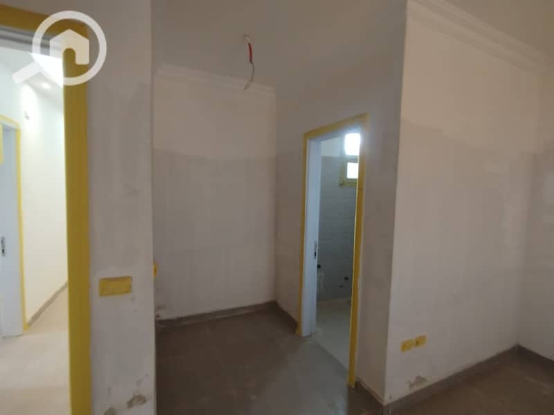 12 8306aeb5-69f3-4c28-97be-2041249646a3. jpg