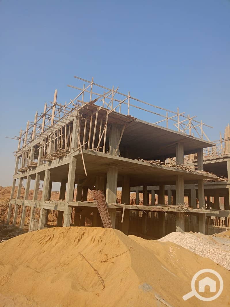 10 f13c4e2b-ad1c-4bfa-9e26-794ba64c6a9b. jpg