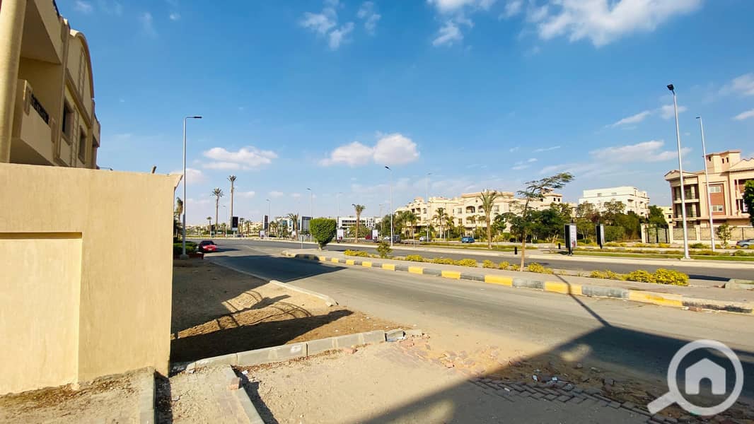 8 6607cd09-e504-43c6-ac97-179cb1080f09. jpg