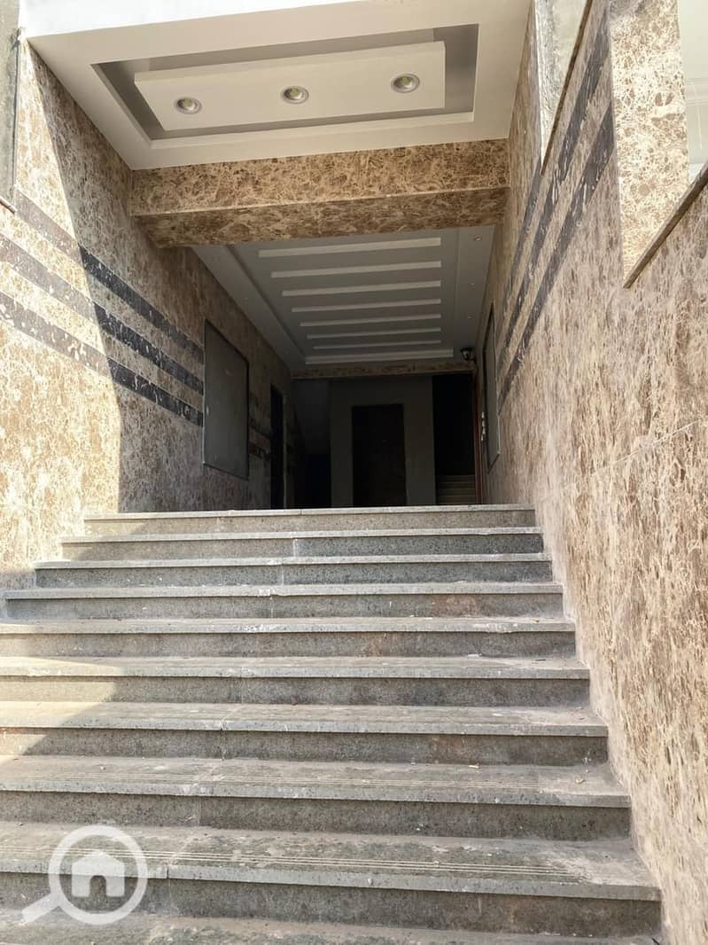 14 1e312879-a4a9-4c56-86aa-7895c2d2fdeb. jpg