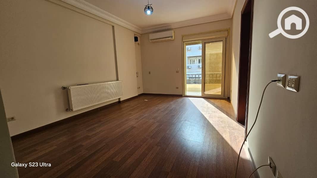 4 WhatsApp Image 2025-12-14 at 15.11. 09 (1). jpeg