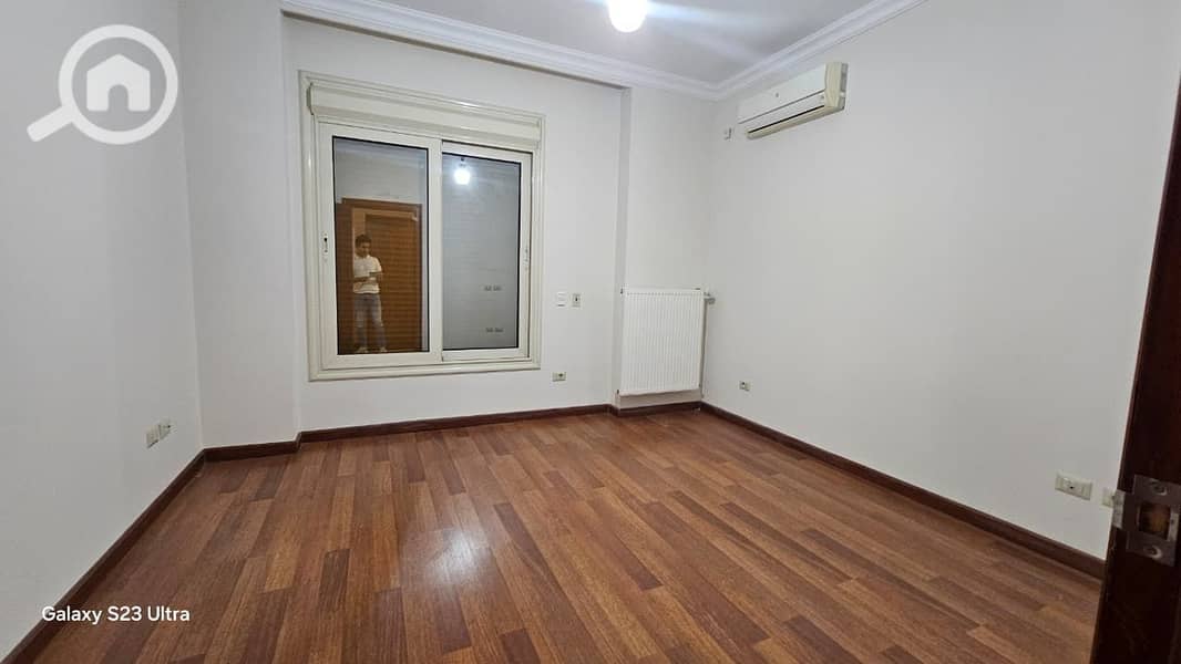 5 WhatsApp Image 2025-12-14 at 15.11. 08. jpeg