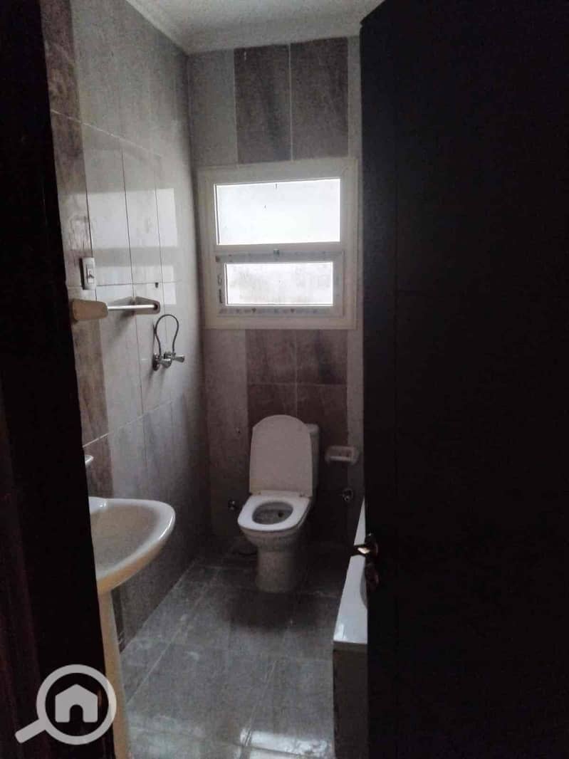 9 cda3bbee-200b-455c-a39f-7cea9795e321. jpg