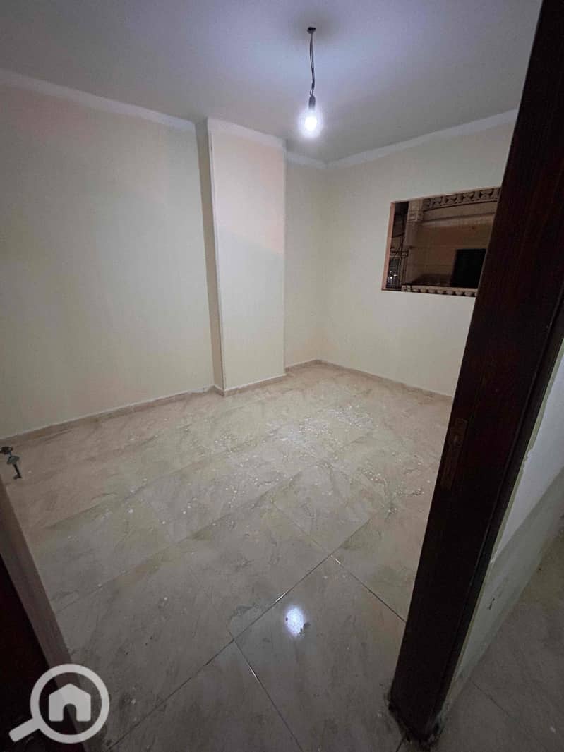 4 515c67e9-0818-46cd-b19e-a0aba08c74c6. jpg