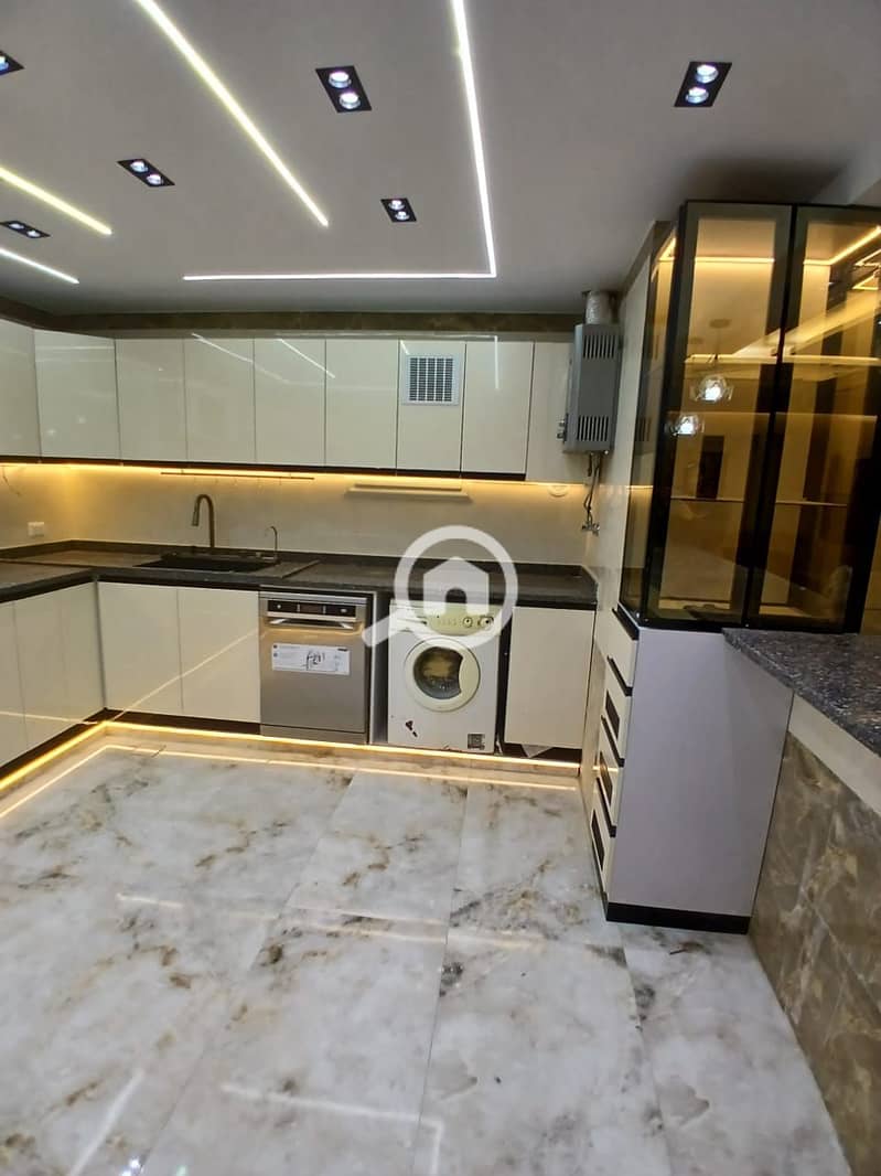 26 WhatsApp Image 2025-12-13 at 23.18. 05 (2). jpeg