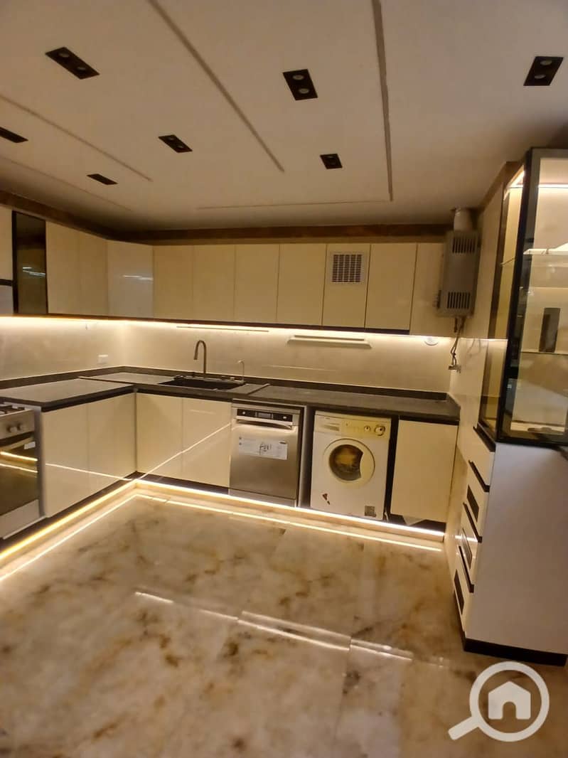 33 WhatsApp Image 2025-12-13 at 23.18. 04. jpeg