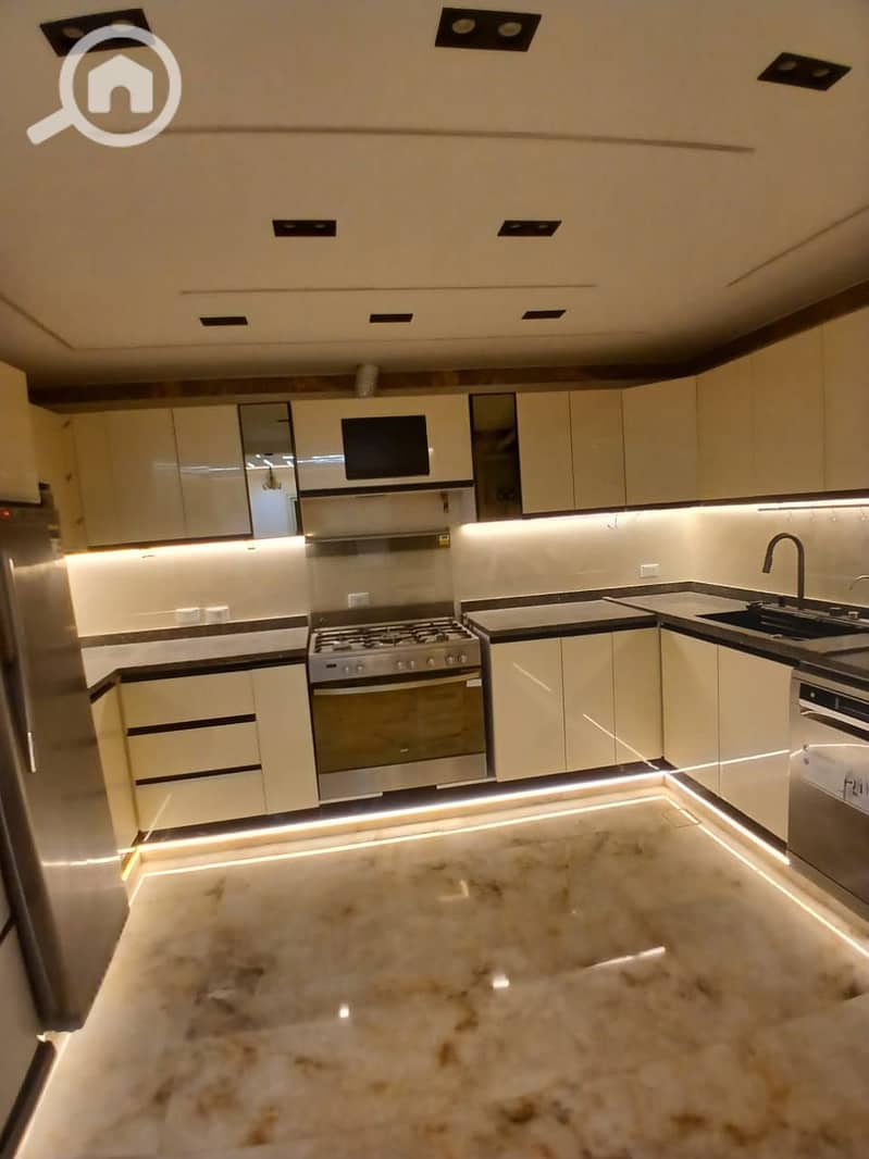 34 WhatsApp Image 2025-12-13 at 23.18. 03 (4). jpeg