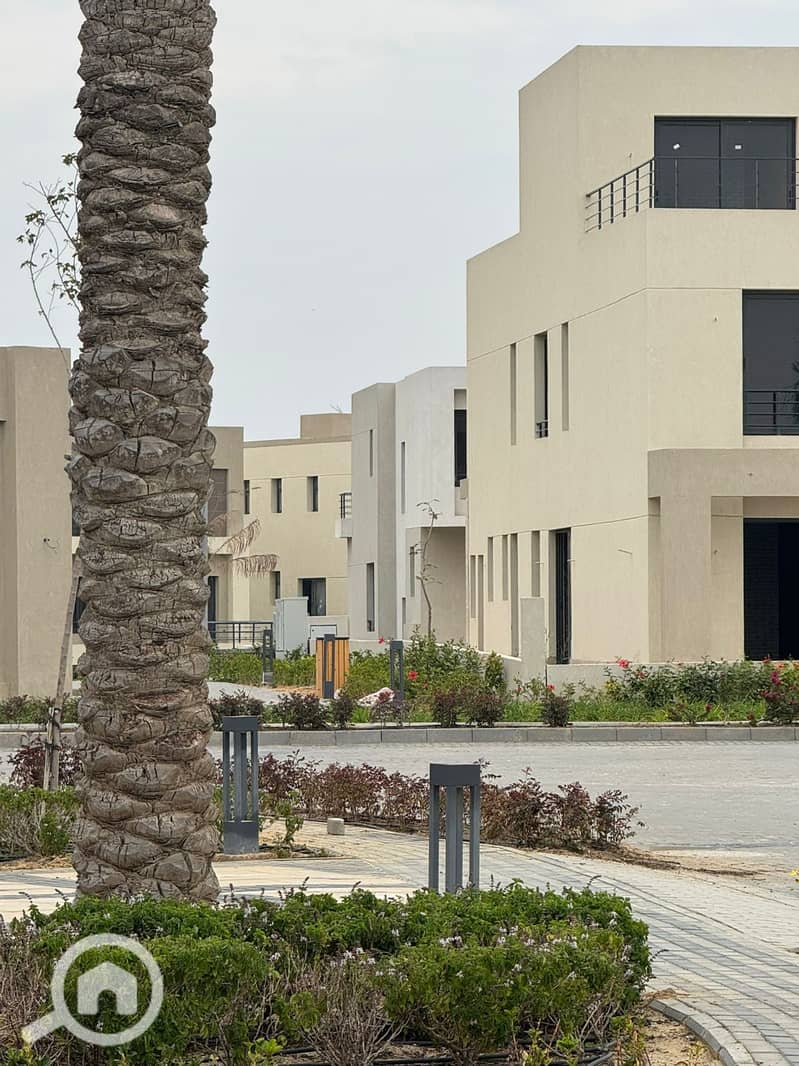 10 WhatsApp Image 2025-12-03 at 2.38. 30 PM. jpeg