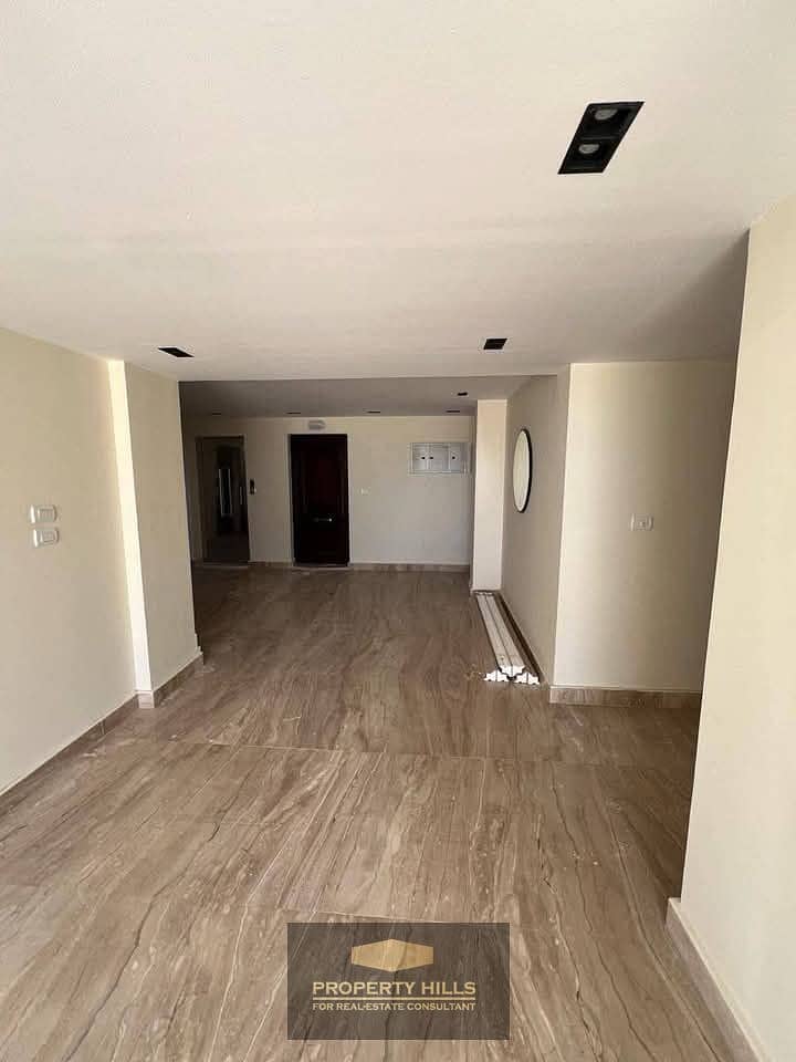 6 9f4ed3f9-2fb2-43e2-a6e3-3d584ae9941a. jpg